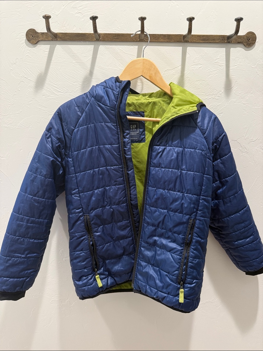 GAP Kids Navy Puffer Jacket with Lime Green Lining